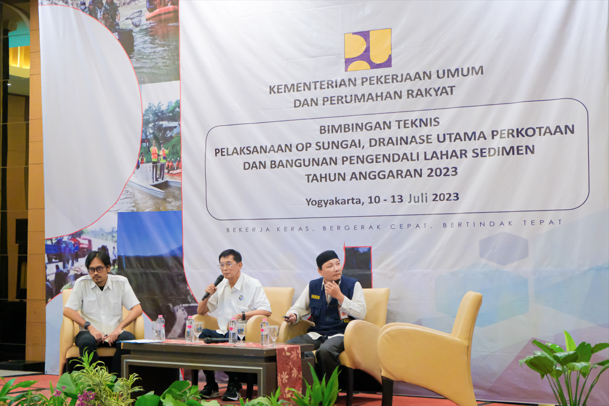  Bimbingan Teknis Pelaksanaan Operasi dan Pemeliharaan Bangunan Pengendali Lahar Sedimen