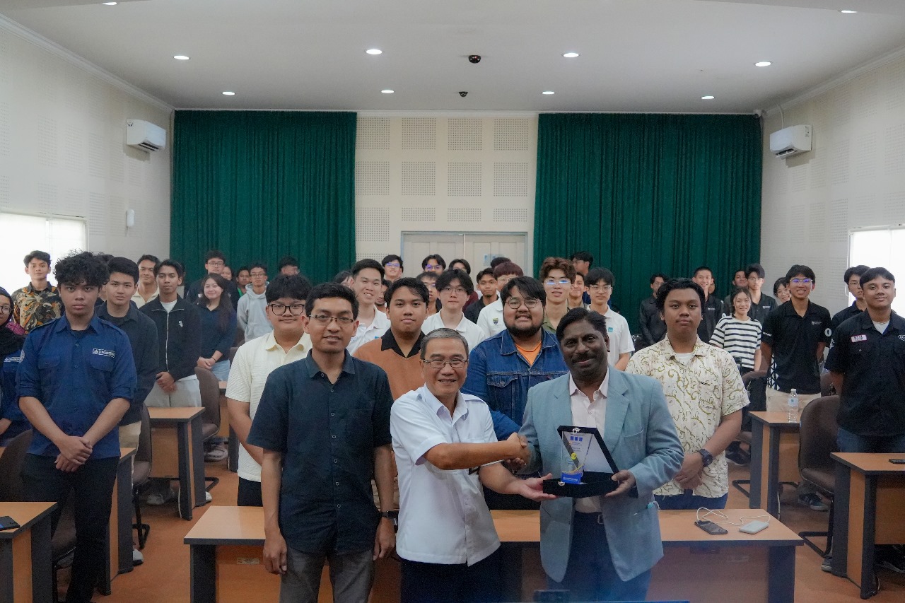 Kunjungan Mahasiswa Universitas Negeri Malaya dan Kelas Internasional Universitas Gadjah Mada