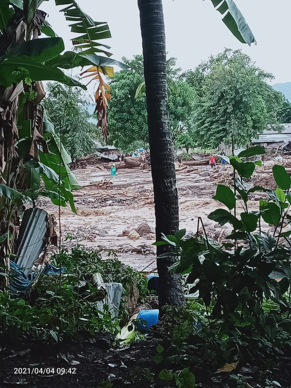 Banjir Bandang Flores Timur Menimbulkan Korban 23 Jiwa Meninggal Dunia