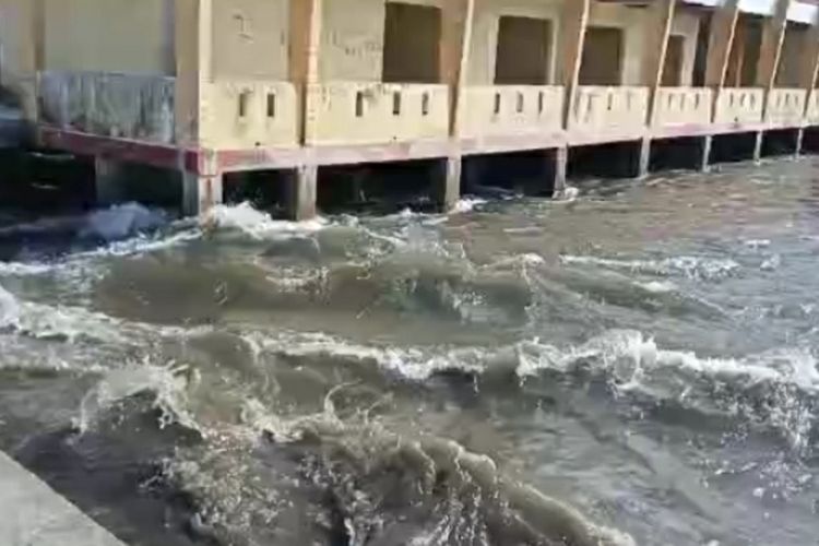 Longsoran Bawah Laut Akibatkan Tsunami Di Maluku Tengah