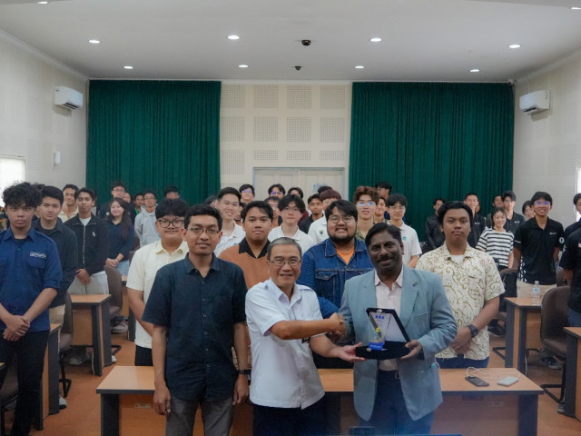 Kunjungan Mahasiswa Universitas Negeri Malaya dan Kelas Internasional Universitas Gadjah Mada